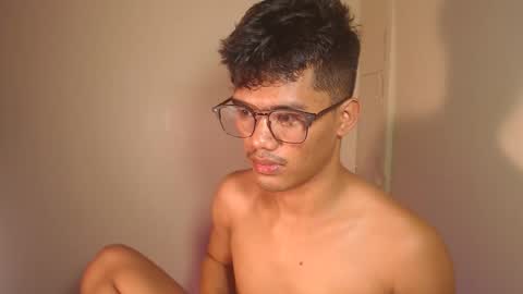 Snapshot of naughtyjosh_ chatting on November 8, 2025, 8:14 am Josh online show from November 8, 2025, 8:14 am