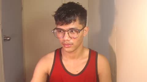 Snapshot of naughtyjosh_ chatting on November 12, 2025, 8:04 am Josh online show from November 12, 2025, 8:04 am