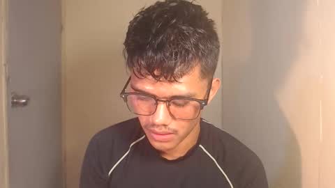 Snapshot of naughtyjosh_ chatting on November 24, 2025, 7:13 pm Josh online show from November 24, 2025, 7:13 pm