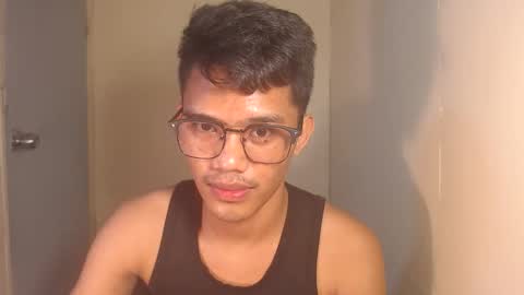 Snapshot of naughtyjosh_ chatting on December 1, 2025, 3:39 pm Josh online show from December 1, 2025, 3:39 pm