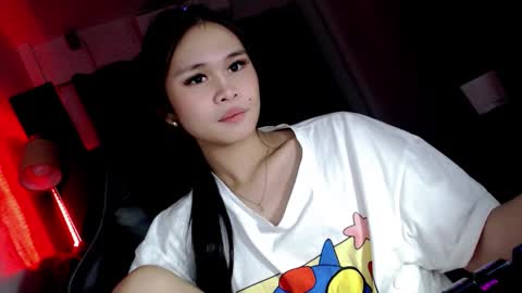 Snapshot of naughtymira888 chatting on September 23, 2025, 2:14 am your girlfriend mira online show from September 23, 2025, 2:14 am