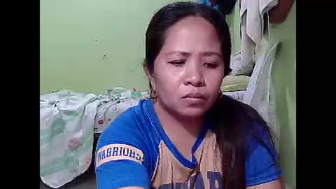 naughtymom26 online show from February 12, 2025, 4:33 am