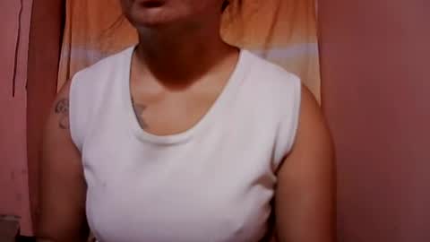 Snapshot of naughtymom_33 chatting on September 19, 2025, 12:12 am naughtymom_33 online show from September 19, 2025, 12:12 am