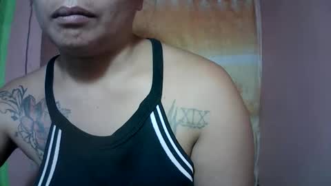 naughtymom_33 online show from November 22, 2025, 9:36 pm