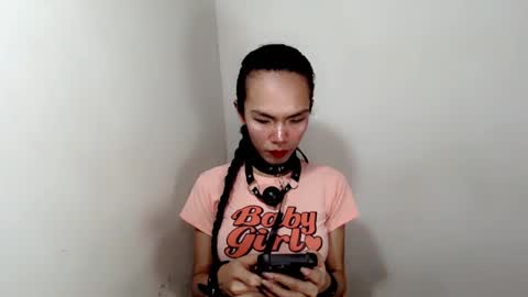 Snapshot of naughtypetiteangel chatting on November 5, 2025, 5:29 am naughtypetiteangel online show from November 5, 2025, 5:29 am