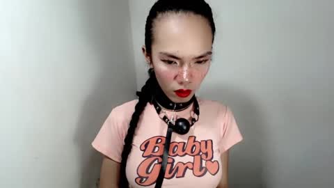 Snapshot of naughtypetiteangel chatting on November 17, 2025, 8:25 pm naughtypetiteangel online show from November 17, 2025, 8:25 pm