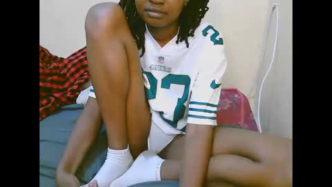 naughtyqueen online show from November 10, 2025, 7:40 am