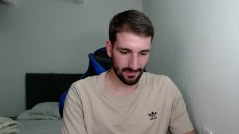 Snapshot of naugthy18boy chatting on December 17, 2024, 10:11 pm Nico online show from December 17, 2024, 10:11 pm