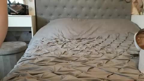 Snapshot of navyrayne chatting on February 20, 2026, 9:32 am Navyrein online show from February 20, 2026, 9:32 am