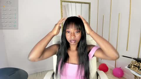 Snapshot of nayariskaya chatting on January 18, 2025, 3:16 pm Nayaris 3 online show from January 18, 2025, 3:16 pm