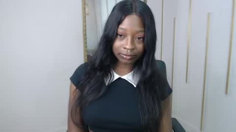 Snapshot of nayariskaya chatting on June 3, 2026, 2:33 pm Nayaris 3 online show from June 3, 2026, 2:33 pm