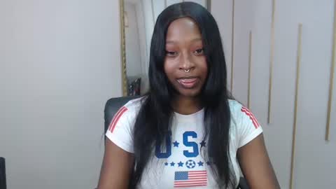 Snapshot of nayariskaya chatting on July 9, 2026, 4:22 pm Nayaris 3 online show from July 9, 2026, 4:22 pm