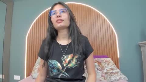 Snapshot of nayecloud chatting on February 7, 2026, 3:54 am Naye online show from February 7, 2026, 3:54 am