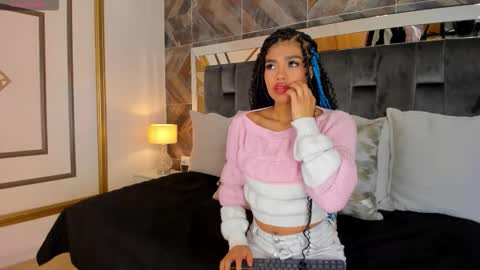    online show from October 12, 2025, 11:31 am