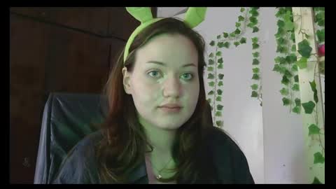 Snapshot of nectarria chatting on April 19, 2026, 8:35 am nectarria online show from April 19, 2026, 8:35 am
