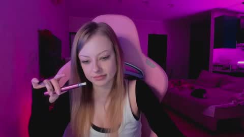 m a r i a online show from March 10, 2025, 10:24 pm