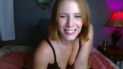 JenniferJen online show from February 17, 2025, 11:42 pm