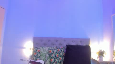 neferet_opal online show from November 29, 2025, 10:57 pm