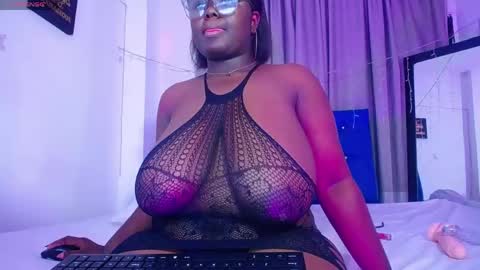 Snapshot of neighbor_ebony chatting on April 21, 2026, 1:29 am CHIKY online show from April 21, 2026, 1:29 am
