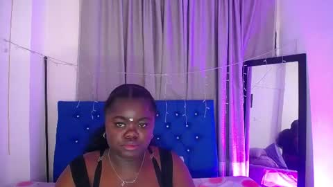 Snapshot of neighbor_ebony chatting on July 3, 2026, 3:24 am CHIKY online show from July 3, 2026, 3:24 am