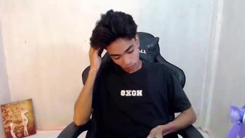 Snapshot of neil_asian69 chatting on February 16, 2026, 12:34 pm neil_asian69 online show from February 16, 2026, 12:34 pm