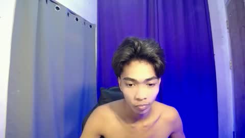 Snapshot of neil_asian69 chatting on February 19, 2026, 7:37 am neil_asian69 online show from February 19, 2026, 7:37 am
