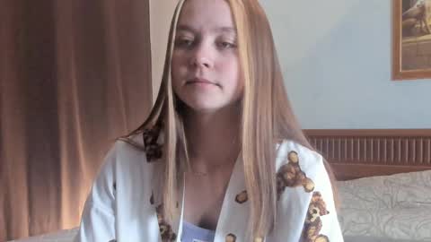 Lana online show from February 17, 2025, 1:04 am