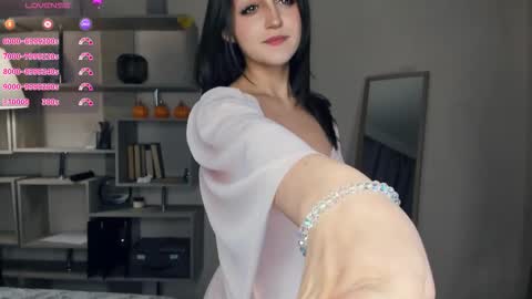 Snapshot of neldaestey chatting on January 18, 2026, 7:06 pm Vicky and Beatrice online show from January 18, 2026, 7:06 pm