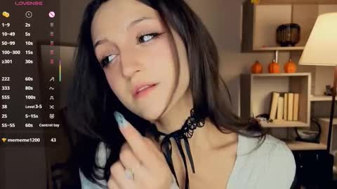 Snapshot of neldaestey chatting on February 18, 2026, 7:21 pm Vicky and Beatrice online show from February 18, 2026, 7:21 pm