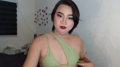 nellathegoodcummer online show from October 25, 2025, 1:51 pm