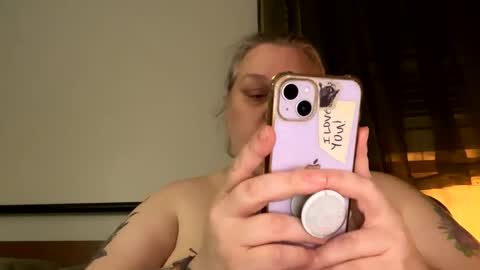 Nellie Atlas online show from November 11, 2025, 1:38 am