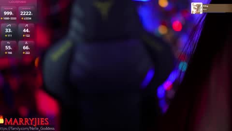 Snapshot of nelle_ chatting on January 5, 2025, 9:05 am online show from January 5, 2025, 9:05 am