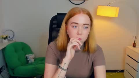 Nelli online show from November 12, 2025, 9:14 pm