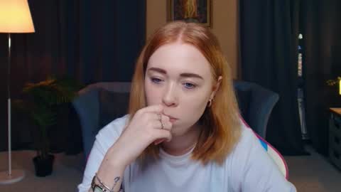 Nelli online show from December 21, 2025, 7:32 pm