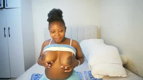 nellyeluxe online show from May 1, 2026, 10:47 pm