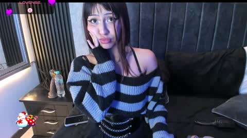 Snapshot of nemesis_castel chatting on December 4, 2024, 1:47 am Nemesis online show from December 4, 2024, 1:47 am