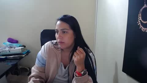 kelly lopez online show from February 19, 2025, 2:23 pm