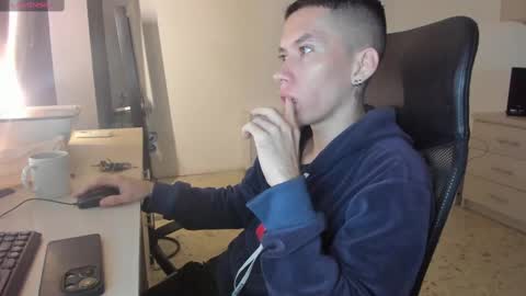 Jhin online show from October 3, 2025, 2:36 pm