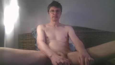 neohburg online show from April 27, 2026, 12:14 pm