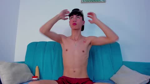  NeoRaptis  jhonatan  online show from December 14, 2024, 8:18 pm