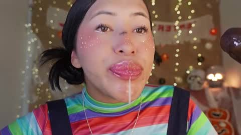 Helena    Every Friday new video for my fan club loves  online show from October 28, 2025, 7:38 pm