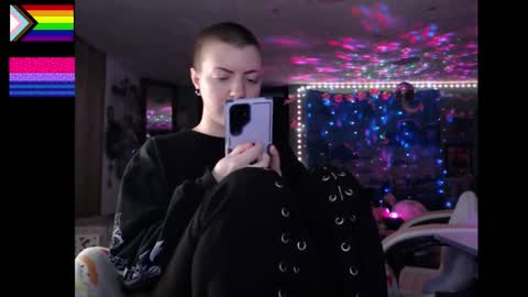 Snapshot of nerdy_squirty chatting on October 14, 2025, 6:03 am NerdySquirty online show from October 14, 2025, 6:03 am