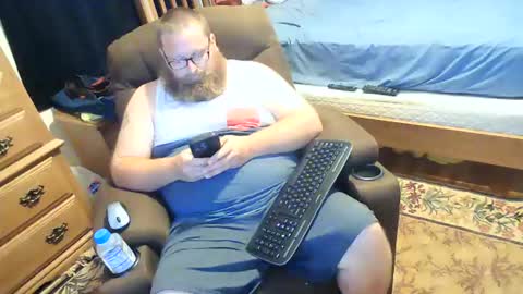 Snapshot of nerdychub4fun chatting on May 25, 2026, 8:37 pm nerdychub4fun online show from May 25, 2026, 8:37 pm