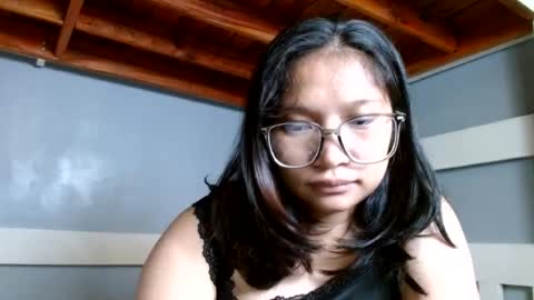 Snapshot of nerdypinaypie chatting on July 17, 2026, 12:39 am nerdypinaypie online show from July 17, 2026, 12:39 am