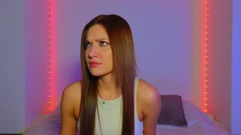 Snapshot of nessarosse chatting on January 19, 2025, 6:10 pm Nessa online show from January 19, 2025, 6:10 pm