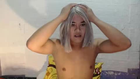 new_asian_ts online show from October 22, 2025, 12:27 pm