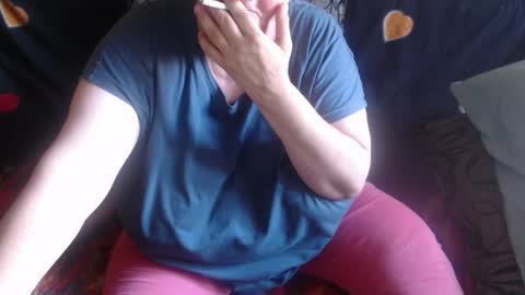 Snapshot of new_milf chatting on June 27, 2026, 12:22 pm Lilly online show from June 27, 2026, 12:22 pm