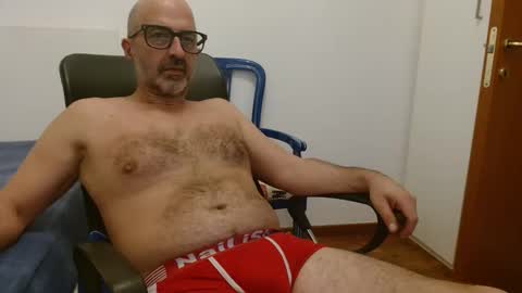 Snapshot of new_simi_74 chatting on September 21, 2025, 6:20 pm simi online show from September 21, 2025, 6:20 pm