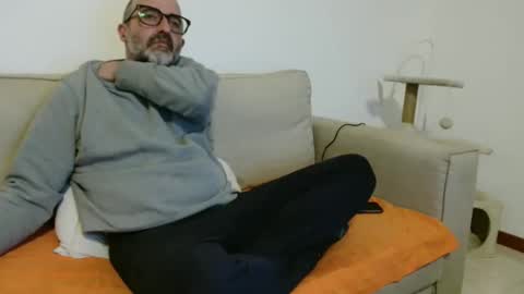 simi online show from January 7, 2026, 8:00 pm