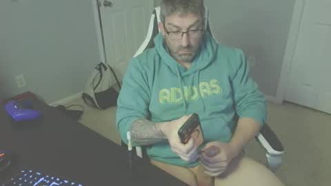 Snapshot of newevo chatting on April 23, 2026, 1:35 pm newevo online show from April 23, 2026, 1:35 pm